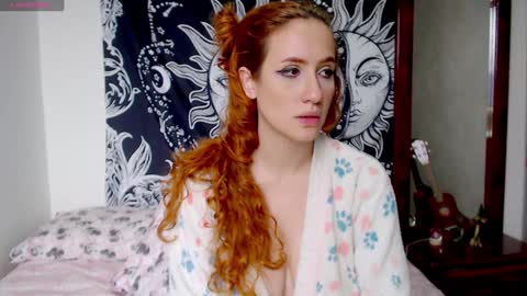 Snapshot of lia_monroe chatting on December 2024 06:16:02 PM Lia Monroe online show from December 2024 06:16:02 PM