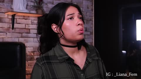 Liana online show from January 2025 05:33:02 PM