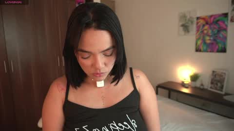 Snapshot of lia_russo_ chatting on April 2026 02:55:02 PM Lia online show from April 2026 02:55:02 PM