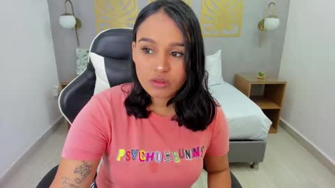 Lia  online show from February 2025 02:06:01 AM