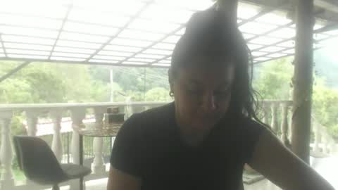 Lia online show from November 2025 06:07:01 PM