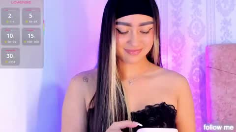 Snapshot of liaa_18 chatting on April 2026 05:05:01 AM Liaa online show from April 2026 05:05:01 AM