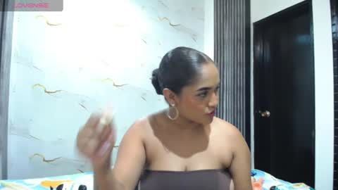 Snapshot of liaa_cams chatting on July 2026 03:23:01 AM liaa_cams online show from July 2026 03:23:01 AM