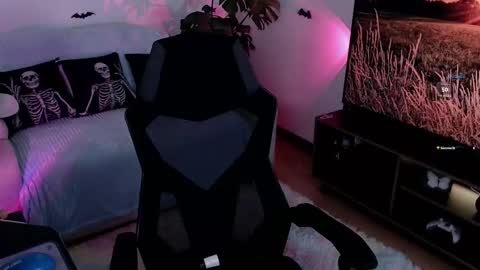 Liaa  online show from October 2025 10:31:01 PM