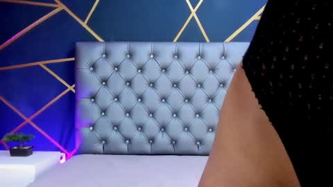 Snapshot of liaa_taylor1 chatting on October 2025 07:21:01 PM Lia online show from October 2025 07:21:01 PM