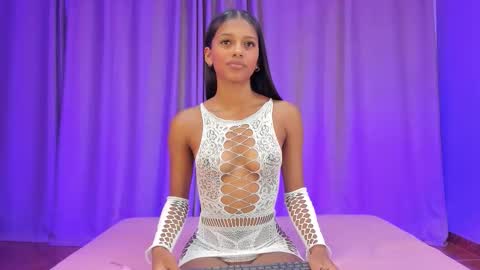 Snapshot of liaa_taylor1 chatting on October 2025 01:16:02 AM Lia online show from October 2025 01:16:02 AM