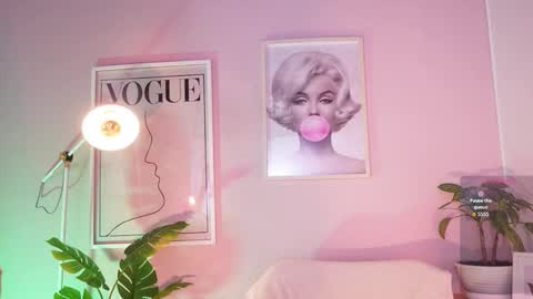 Lia  online show from March 2026 12:56:02 PM