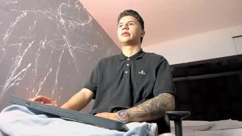 Liam Smith online show from September 2025 11:55:02 AM