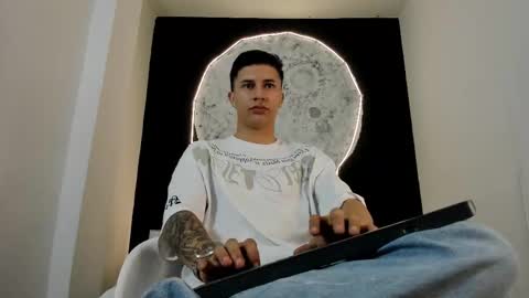 Liam Smith online show from October 2025 12:05:02 PM