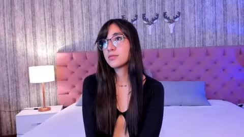 liaa turner  online show from January 2026 08:22:01 PM