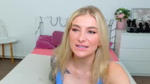 Lia online show from March 2026 11:59:02 AM