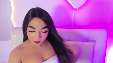 Snapshot of liacampbell__ chatting on August 2026 01:49:02 AM La online show from August 2026 01:49:02 AM