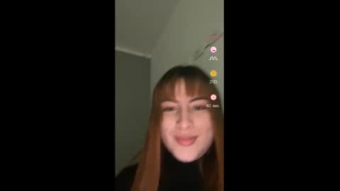 Snapshot of liahferrerr chatting on October 2025 11:20:01 PM Liah Ferrer online show from October 2025 11:20:01 PM