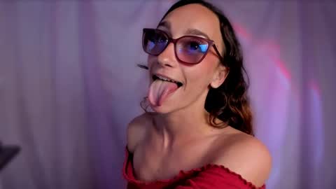 Snapshot of liahilton_ chatting on April 2026 02:37:01 PM lh6 9c online show from April 2026 02:37:01 PM