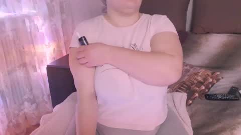 miss Lia  colection for travel online show from December 2024 07:11:02 PM