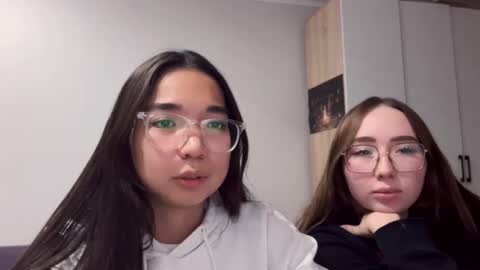 liaisonx_rosa online show from November 2025 12:48:02 PM