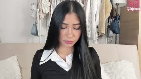 Lia Johnsons online show from June 2026 03:08:02 AM