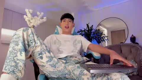 Liam online show from February 2026 10:53:01 PM