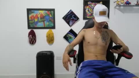 Andres online show from November 2025 10:52:02 PM