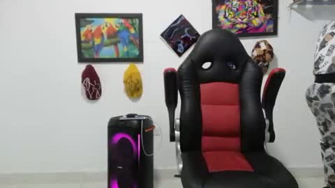 Andres online show from November 2025 10:31:01 PM