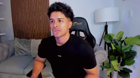 Snapshot of liam_colliins chatting on September 2025 11:58:01 AM Liam Collins online show from September 2025 11:58:01 AM