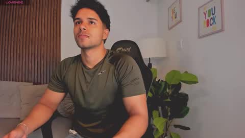 Snapshot of liam_colliins chatting on October 2025 11:51:02 AM Liam Collins online show from October 2025 11:51:02 AM