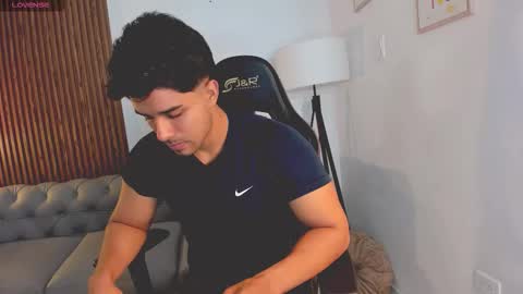 Snapshot of liam_colliins chatting on October 2025 11:45:02 AM Liam Collins online show from October 2025 11:45:02 AM