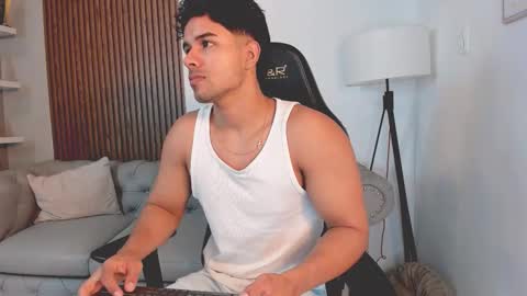 Snapshot of liam_colliins chatting on October 2025 11:44:02 AM Liam Collins online show from October 2025 11:44:02 AM