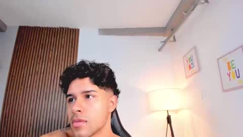 Snapshot of liam_colliins chatting on November 2025 11:41:01 AM Liam Collins online show from November 2025 11:41:01 AM