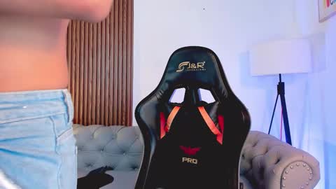 Snapshot of liam_colliins chatting on November 2025 11:53:01 AM Liam Collins online show from November 2025 11:53:01 AM