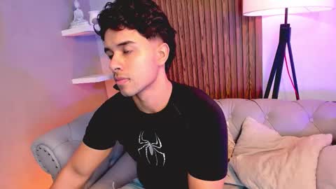 Snapshot of liam_colliins chatting on November 2025 11:54:02 AM Liam Collins online show from November 2025 11:54:02 AM