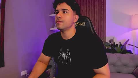 Snapshot of liam_colliins chatting on December 2025 11:48:02 AM Liam Collins online show from December 2025 11:48:02 AM