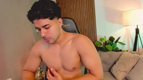 Snapshot of liam_colliins chatting on December 2025 12:01:01 PM Liam Collins online show from December 2025 12:01:01 PM