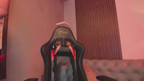 Snapshot of liam_colliins chatting on January 2026 11:59:01 AM Liam Collins online show from January 2026 11:59:01 AM