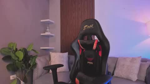 Snapshot of liam_colliins chatting on February 2026 11:46:02 AM Liam Collins online show from February 2026 11:46:02 AM