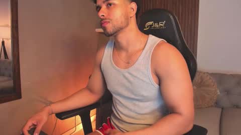 Snapshot of liam_colliins chatting on February 2026 12:01:02 PM Liam Collins online show from February 2026 12:01:02 PM