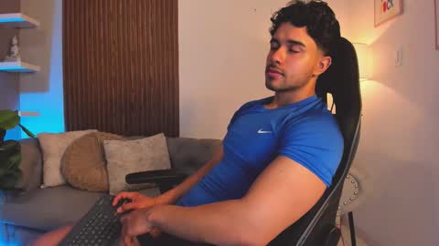 Snapshot of liam_colliins chatting on March 2026 12:02:02 PM Liam Collins online show from March 2026 12:02:02 PM