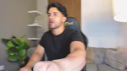 Snapshot of liam_colliins chatting on March 2026 08:14:01 PM Liam Collins online show from March 2026 08:14:01 PM