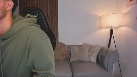 Snapshot of liam_colliins chatting on March 2026 12:20:02 PM Liam Collins online show from March 2026 12:20:02 PM