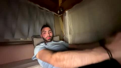Snapshot of liam_daniel chatting on February 2025 05:50:01 PM Liam online show from February 2025 05:50:01 PM