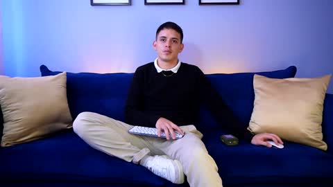 Liam online show from January 2025 06:23:01 PM