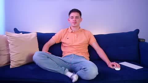 Liam online show from February 2025 04:31:01 PM