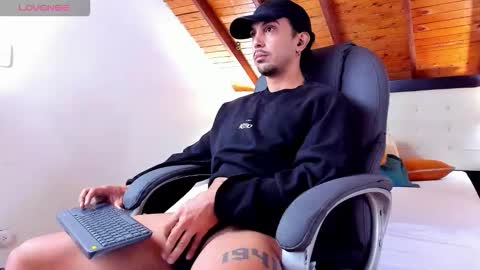 Liam Espinoza online show from October 2025 12:49:01 PM