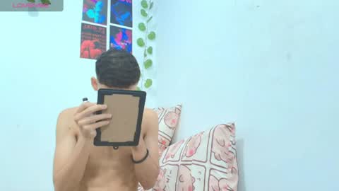 Snapshot of liam_honey18 chatting on July 2026 12:09:01 PM liam_honey18 online show from July 2026 12:09:01 PM