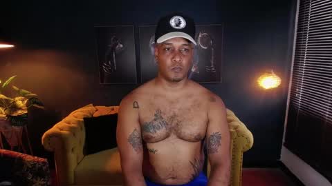 Liam online show from December 2025 06:59:02 PM