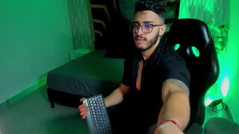 LIAM KLEIN online show from March 2026 11:17:02 AM