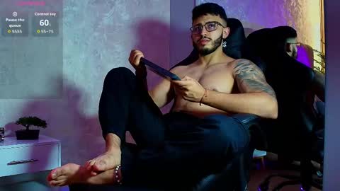 LIAM KLEIN online show from May 2026 03:39:02 PM