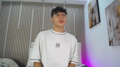 Snapshot of liam_lux chatting on April 2026 02:08:01 PM LIAM online show from April 2026 02:08:01 PM