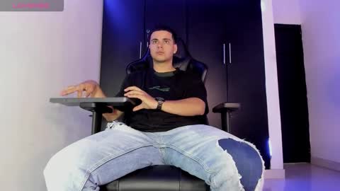 Snapshot of liam_mateo_ chatting on March 2026 02:37:01 AM Liam online show from March 2026 02:37:01 AM