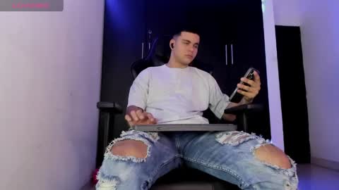 Snapshot of liam_mateo_ chatting on April 2026 05:16:01 AM Liam online show from April 2026 05:16:01 AM